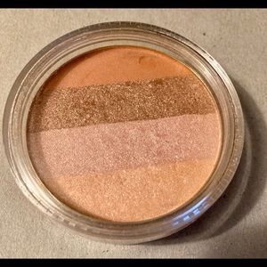 Jane Iredale ~ peaches & cream bronzer
